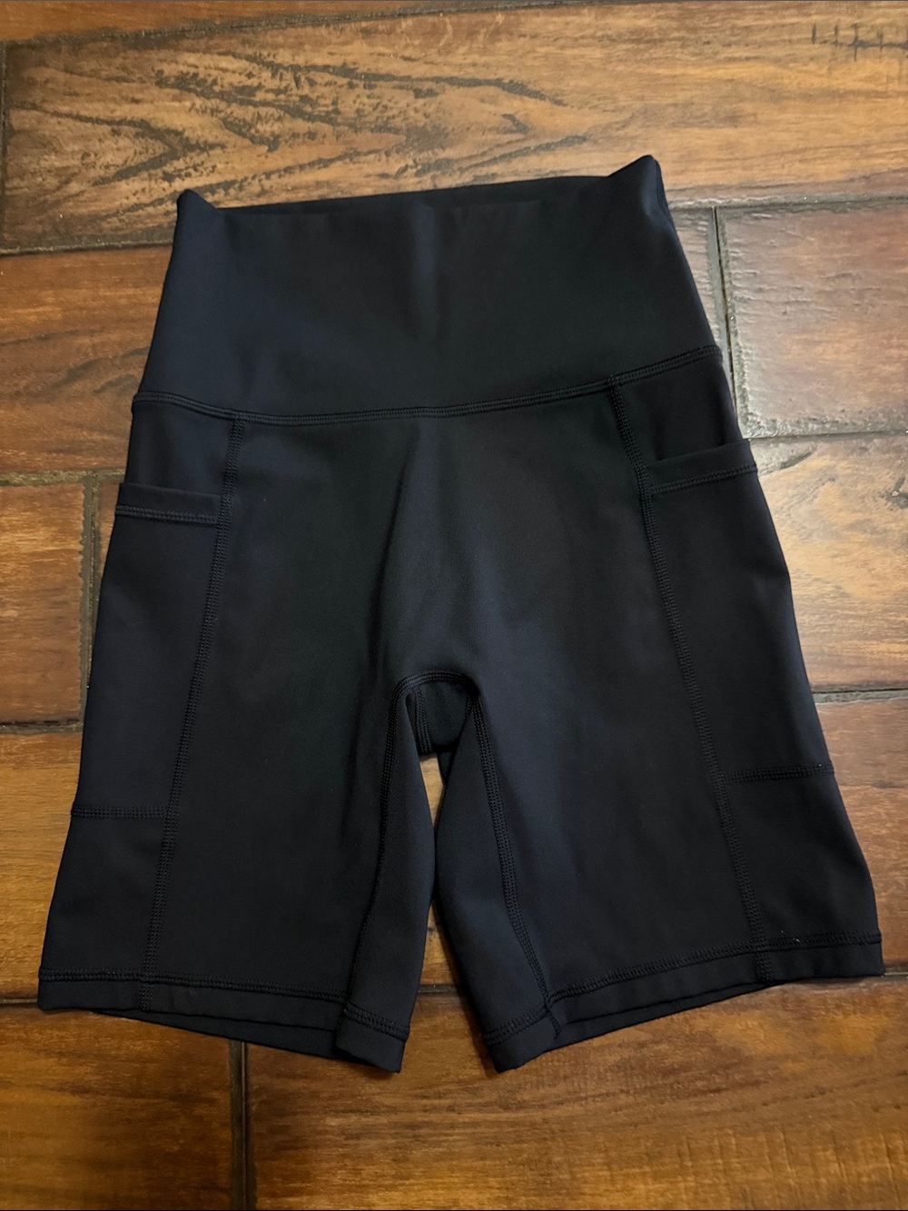 Aerie High-Waist Black Women’s Biker Shorts With Pockets